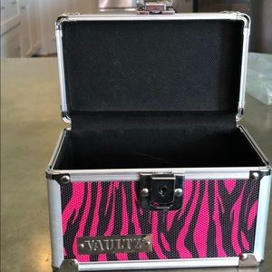 Vaultz